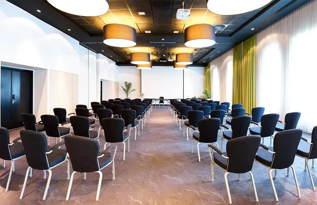 Park Inn By Radisson Leuven-1